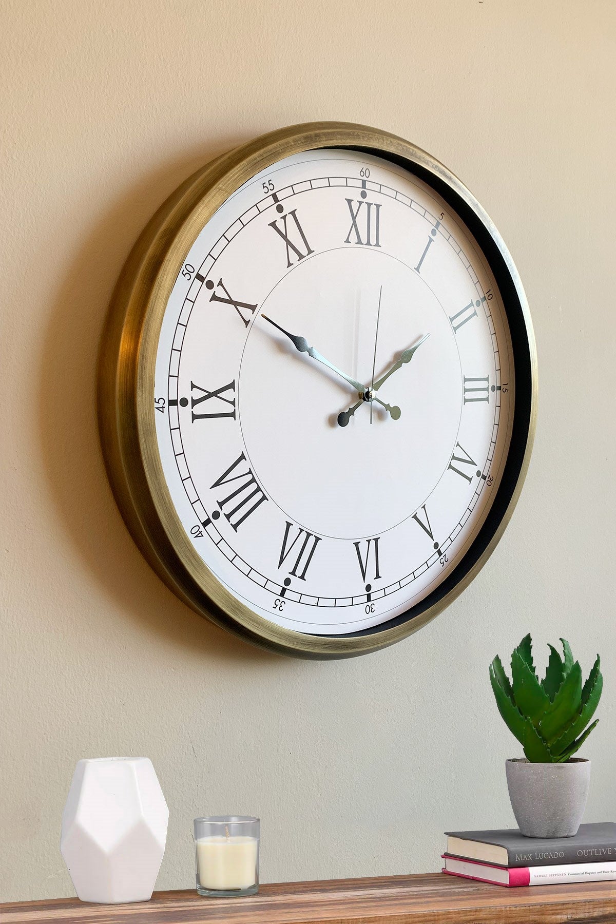 Zentime  Eskitme Roma Rakamlı 52 Cm Metal Duvar Saati