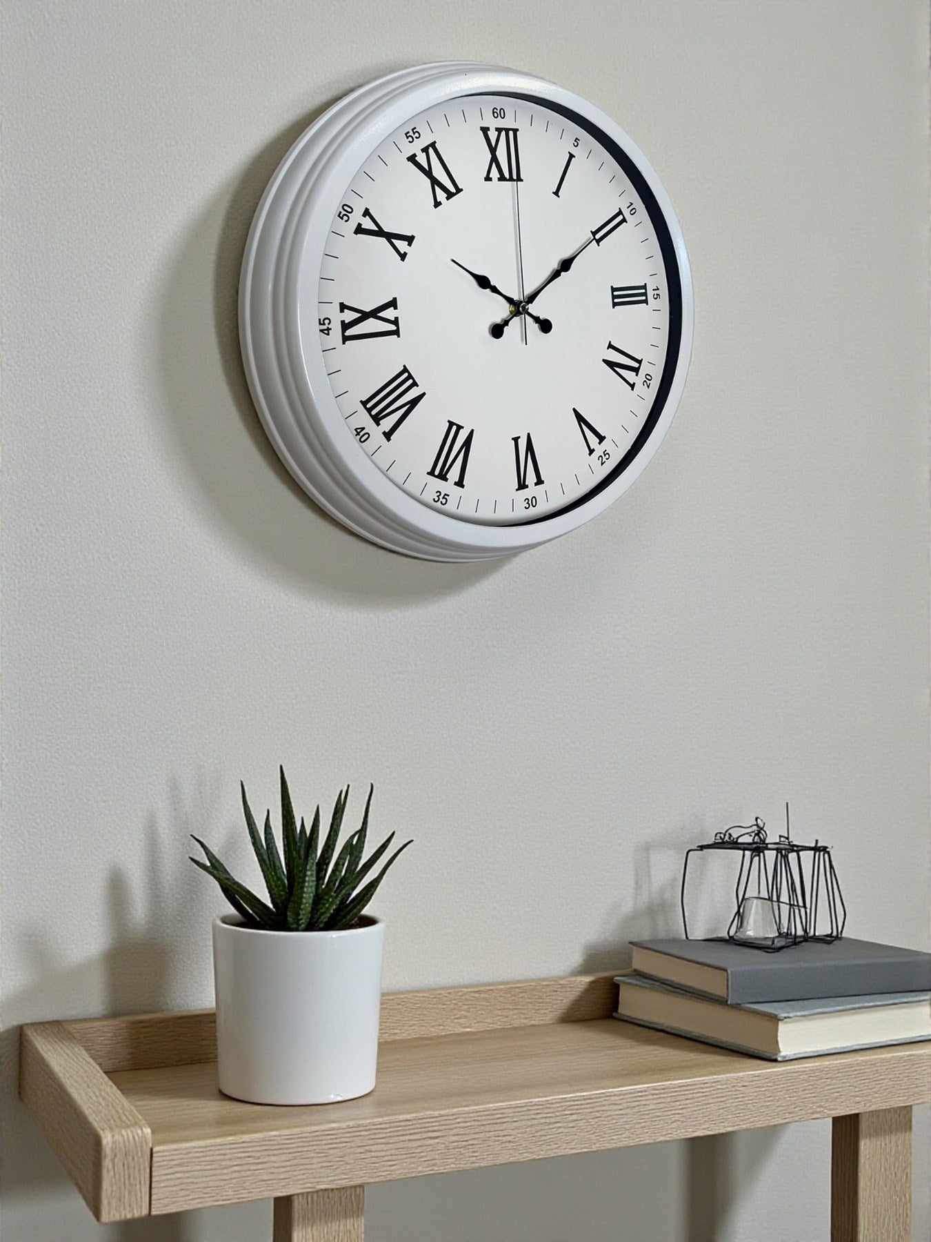 White Prime Roma Rakamlı 40 Cm Metal Duvar Saati